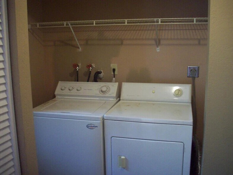 Building Photo - 336 NW 114th Ave