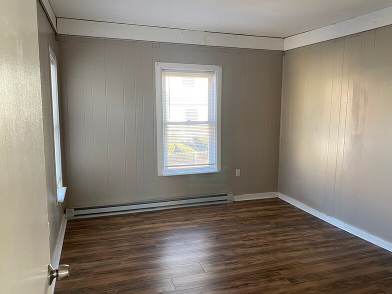 Bedroom - 8 Newport St