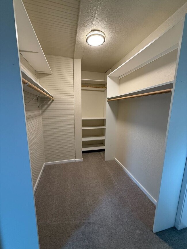 Building Photo - Beautiful 3B/2Ba Ranch in Longview on Lake...