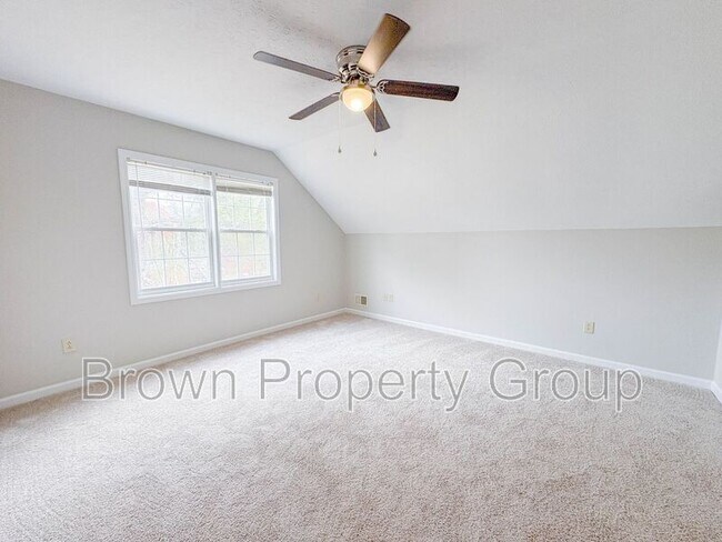 Building Photo - 4735 Camden Rd