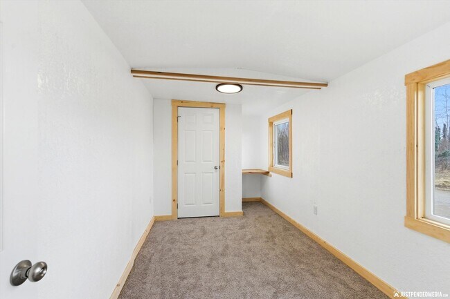 Building Photo - 12716 Hawk Ln