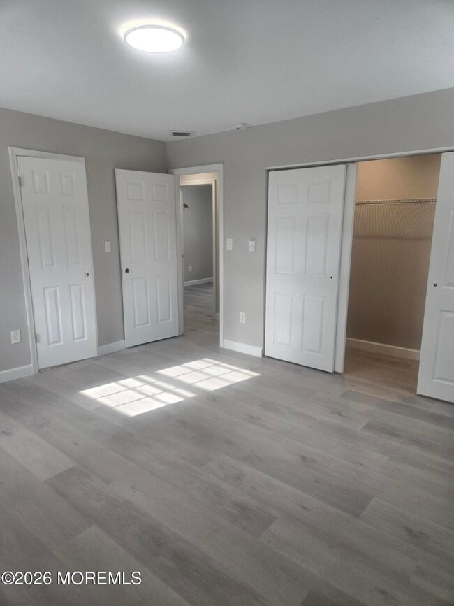 Building Photo - 361 Constitution Dr