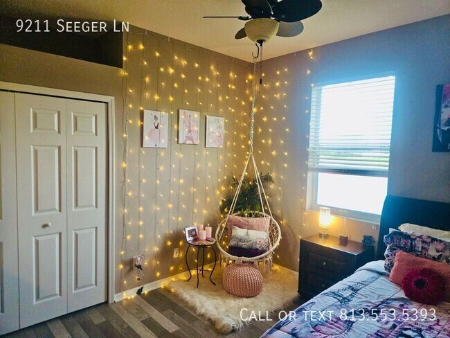 Building Photo - 9211 Seeger Ln