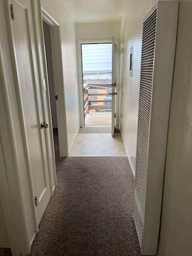 Building Photo - G1 | 940-942 Easton Avenue