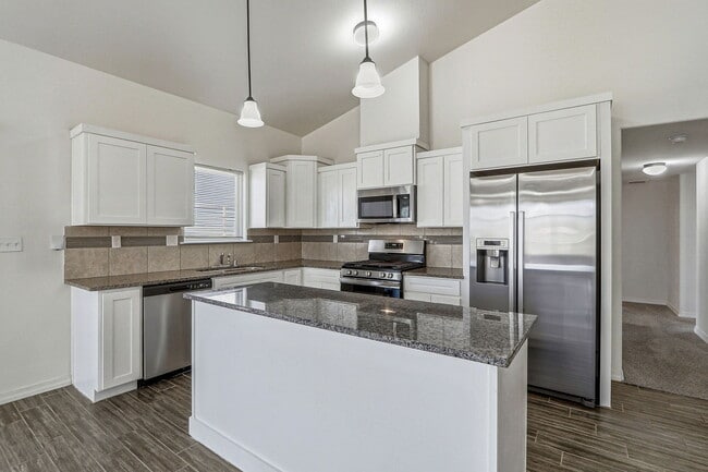 Building Photo - 13659 Everingham