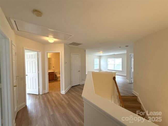 Building Photo - 1207 Jade Glen Dr