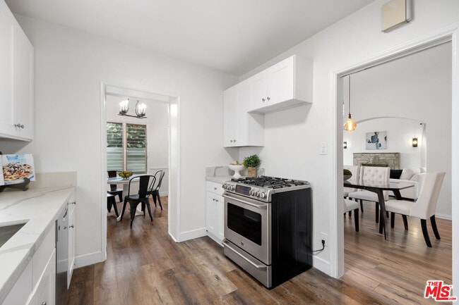 Building Photo - 205 S Hamel Dr