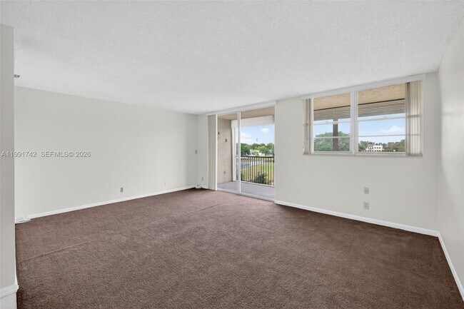 Building Photo - 3100 W Rolling Hills Cir