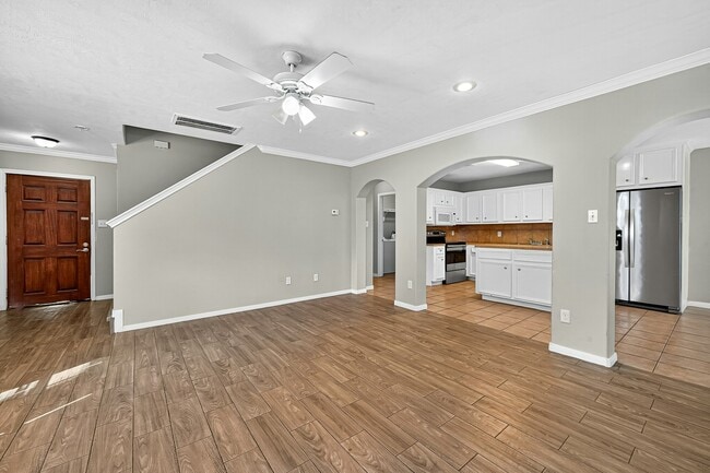 Building Photo - 10035 Morocco Rd