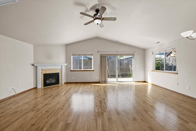 Building Photo - 1041 Compton Way