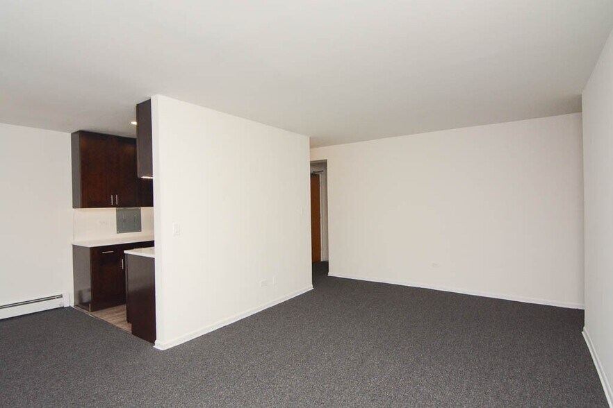 Building Photo - 520 Aldine