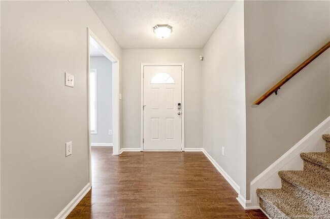 Building Photo - 221 Waxhaw Dr