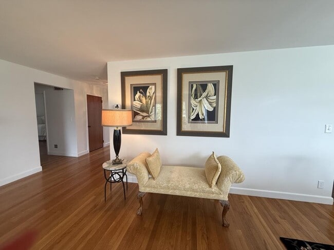 Building Photo - 76 Borden Rd