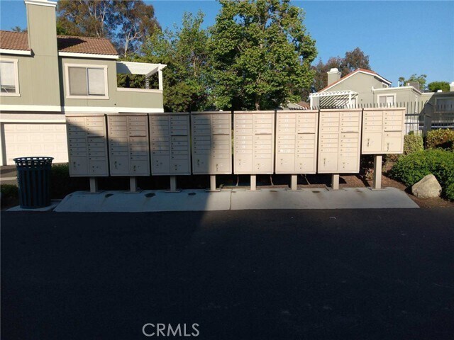 Building Photo - 1050 Golden Springs Dr