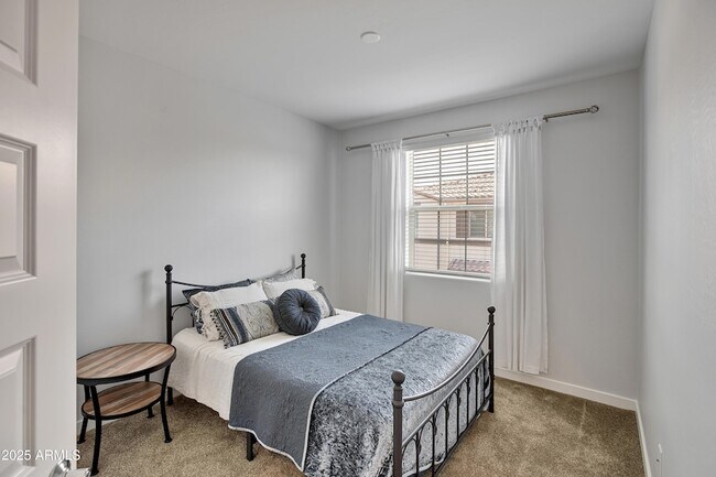 Building Photo - 4100 S Pinelake Way