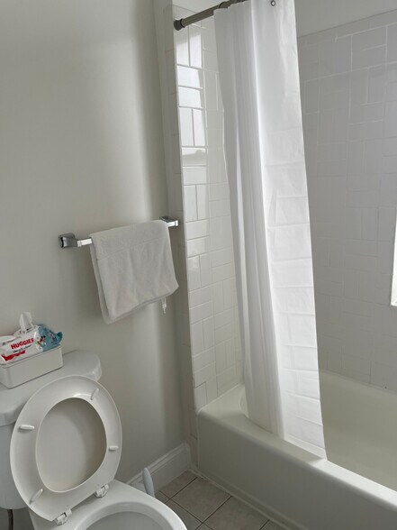 Building Photo - 1189 Commonwealth Ave