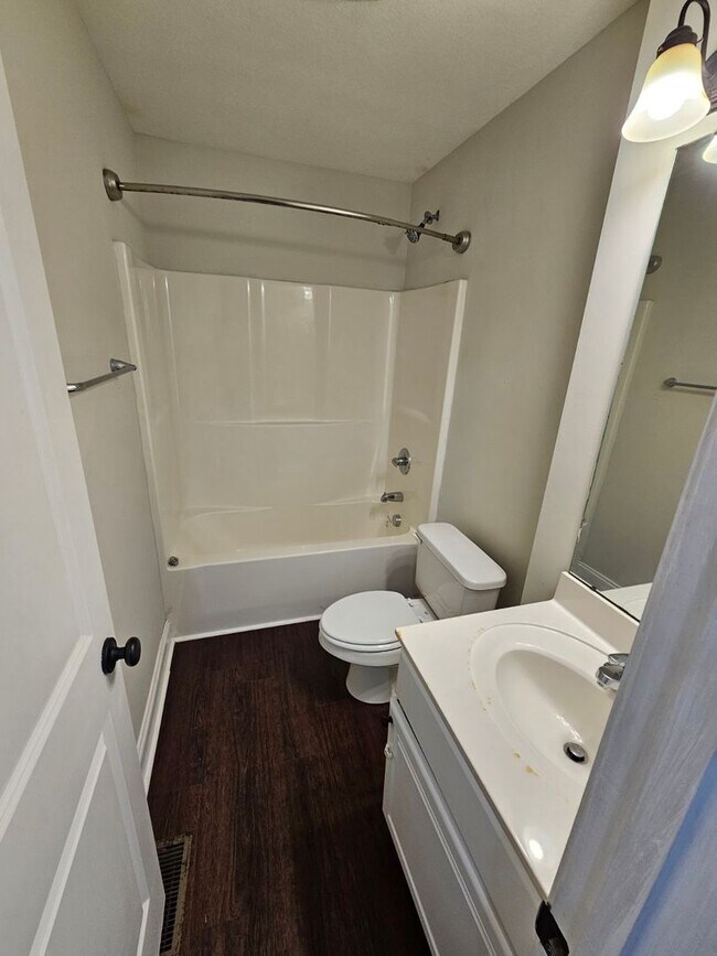 Building Photo - 3-Bedroom Home in the Heart of Cookeville – Available Now!