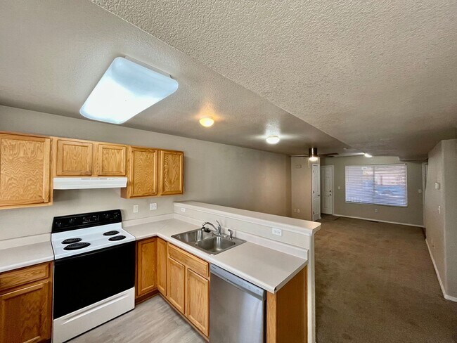 Building Photo - 7877-7895 Antelope Valley Point