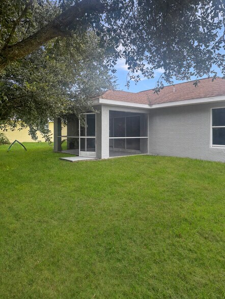 Primary Photo - 3618 NE 18th Pl