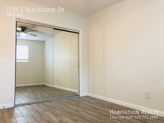 Building Photo - Beautifully renovated 2bd/1ba in Central T...