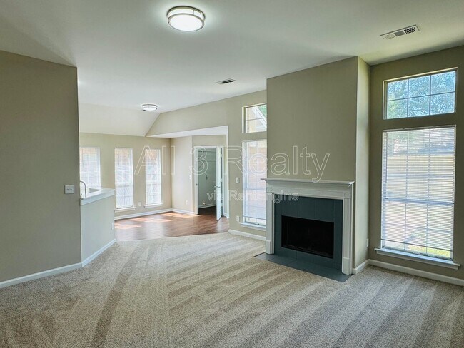 Building Photo - 4025 Oak Shadow Ln