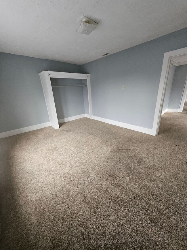 Building Photo - Four bedroom single family home Lower East Side