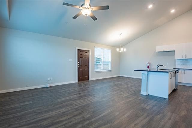 Building Photo - 741 Wheatfield Dr