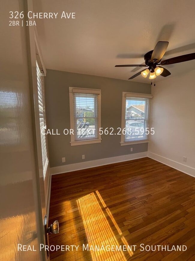 Building Photo - 326 Cherry Ave