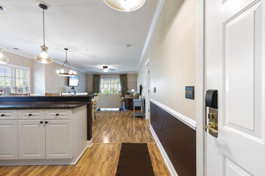 Building Photo - 4885 Magnolia Pointe Ln