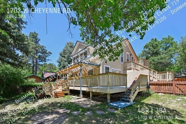 Building Photo - 1702 W Cheyenne Rd