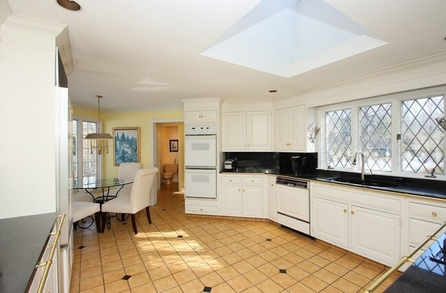 Building Photo - 74 Prynne Ridge Rd