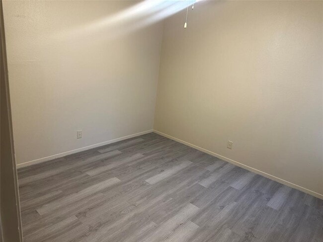 Building Photo - 2602 S Bagdad Rd