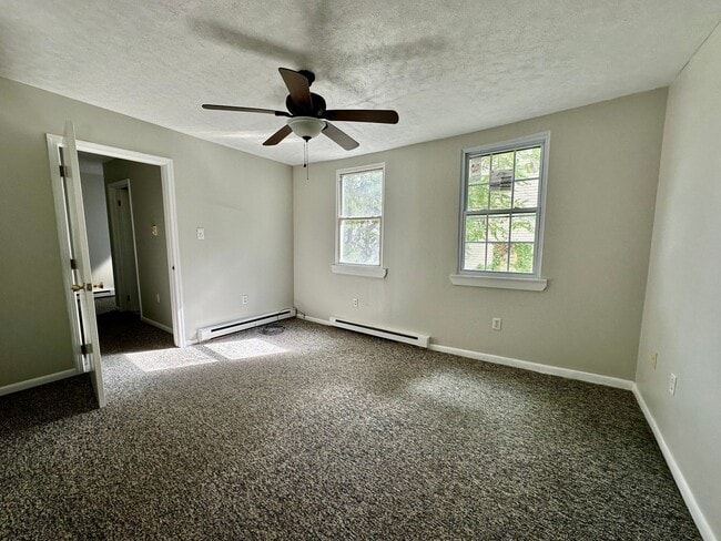 Building Photo - 2709 Josephine St