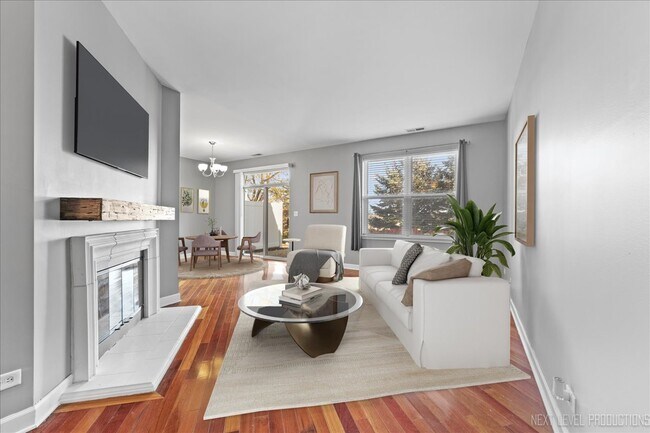 Building Photo - 450 Majestic Ln