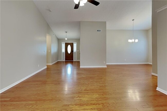 Building Photo - 139 Autumn Creek Dr