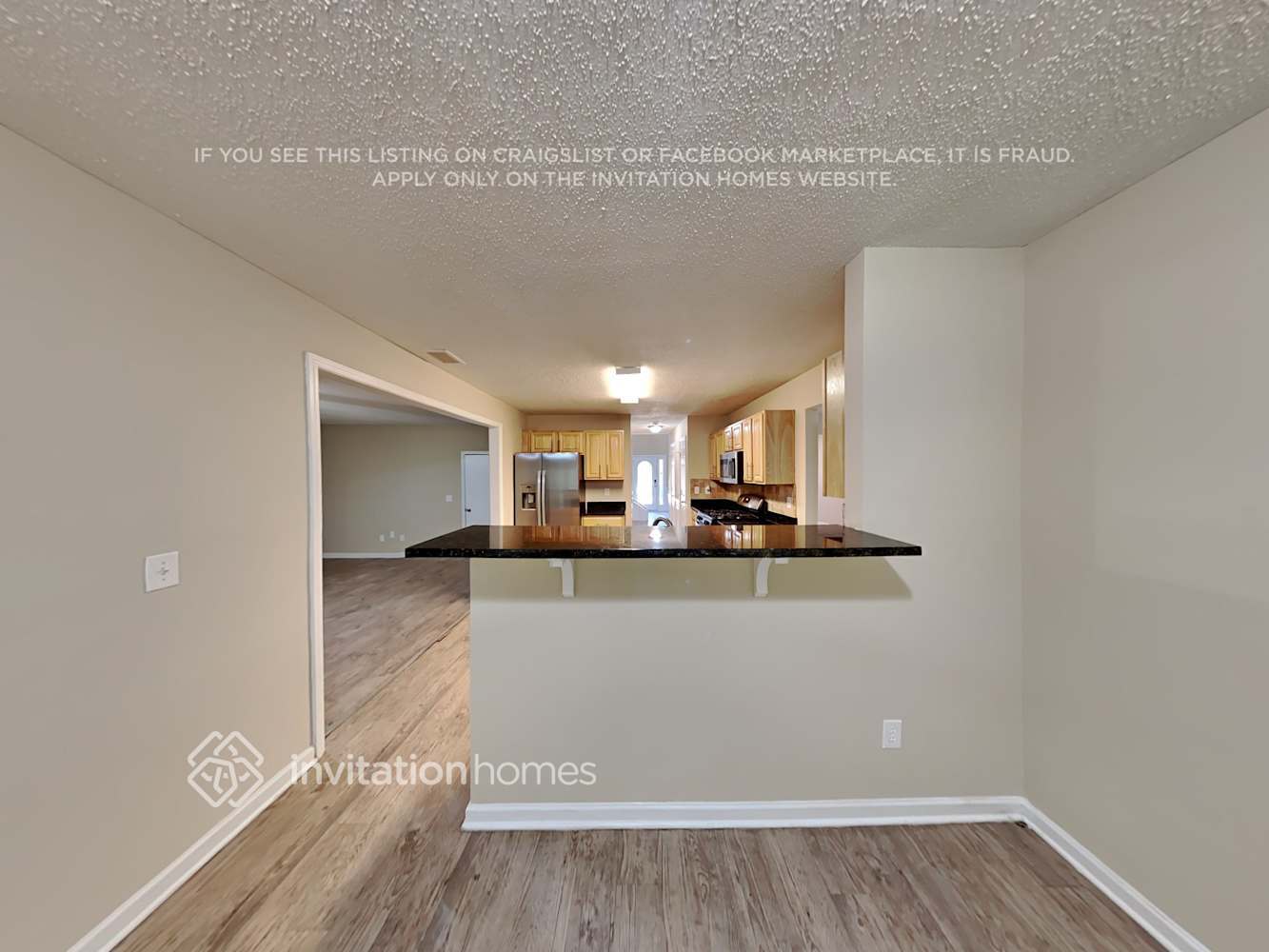 Building Photo - 6767 Mancha St