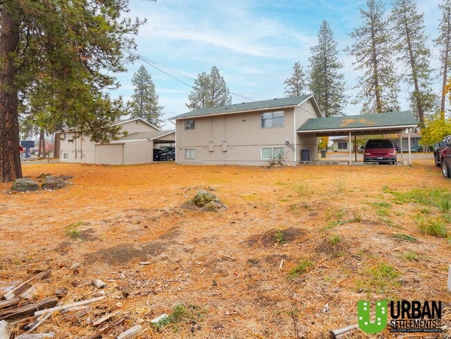 Building Photo - Great opportunity for duplex in Cheney