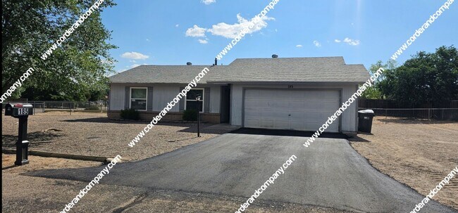 Building Photo - Welcoming 3 Bedroom, 2 Bathroom, 2 Car Gar...