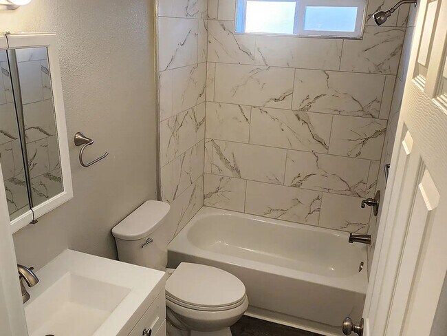 Building Photo - 8517 Co Rd