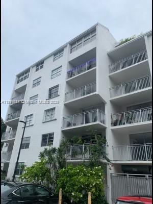 Building Photo - 750 NE 64th St