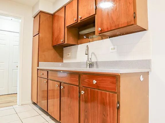 Building Photo - 700 McKinley Ave