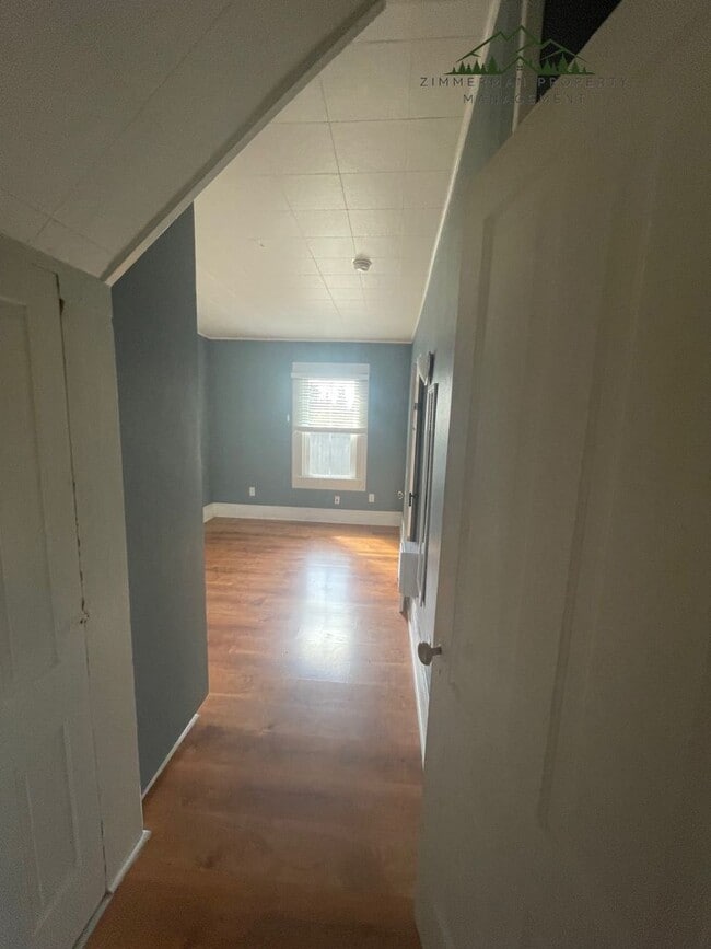 Building Photo - Historic Heritage House in Thurston