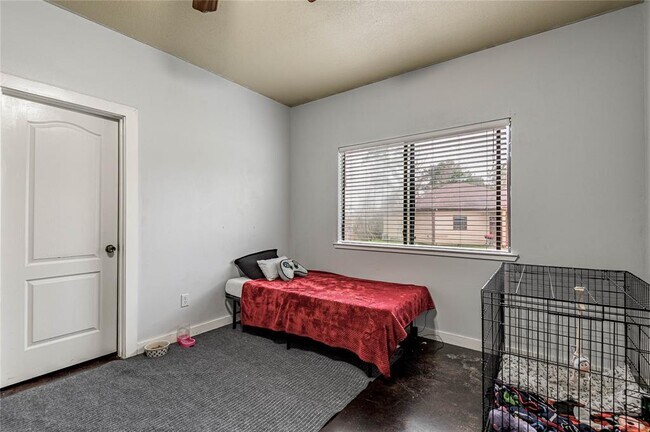 Building Photo - 3122 Molly-