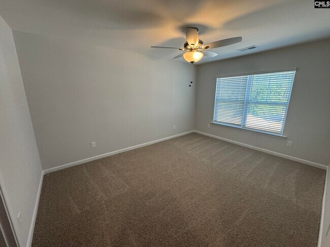 Building Photo - 2038 Armada Rd