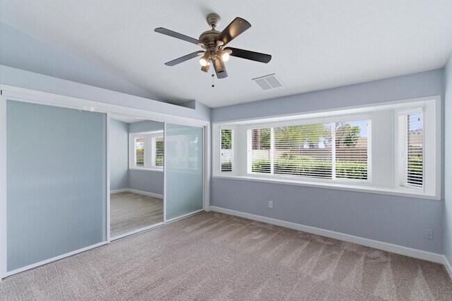 Building Photo - 4221 E Everett Dr