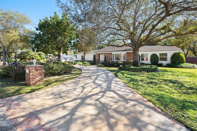 Building Photo - 9980 SW 128th St