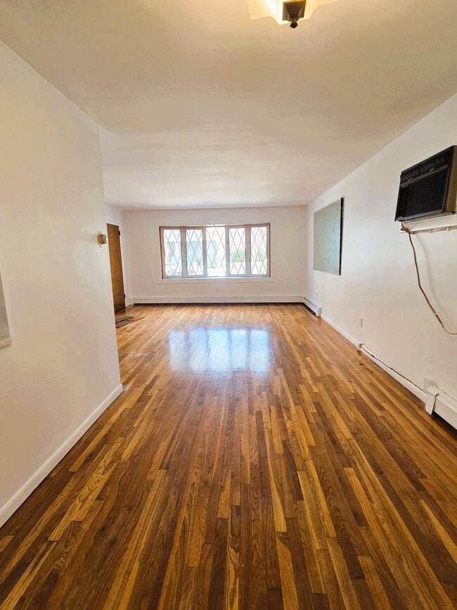 Building Photo - 777 Montgomery St