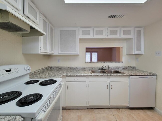 Building Photo - 14333 Memorial Dr