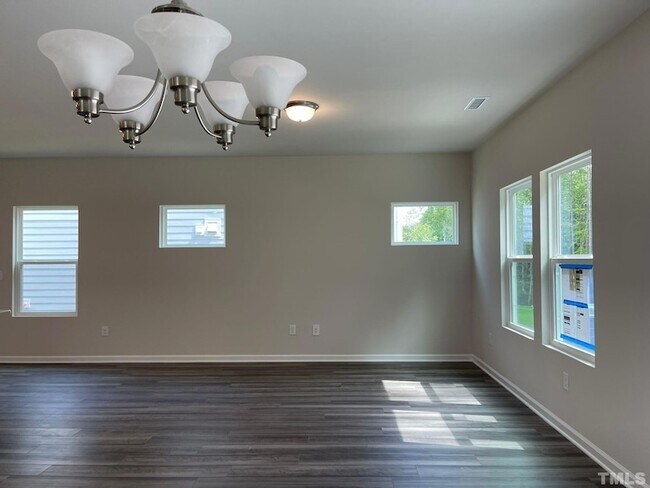 Building Photo - 312 Joneshaven Dr