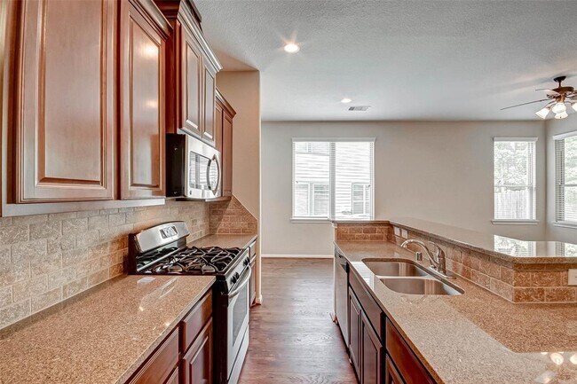Building Photo - 26 Cheswood Manor Drive